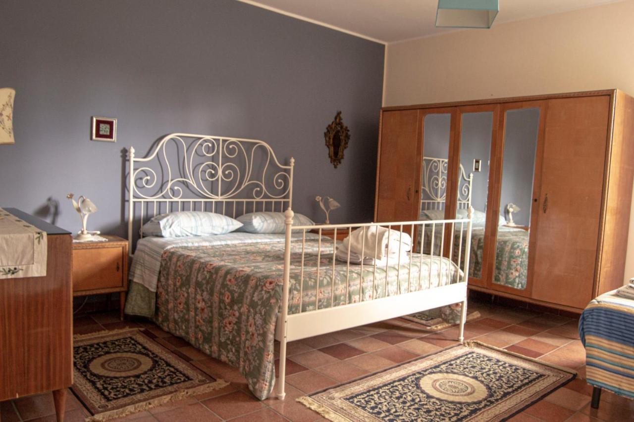 A Nespulara Bed and Breakfast Galati Marina Buitenkant foto